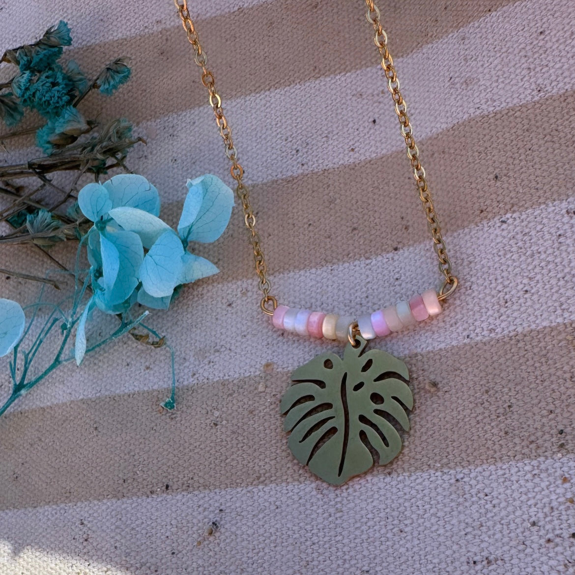 Collier Nacré et Feuille 🌴